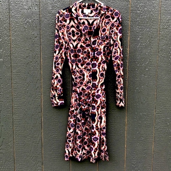 Everly Dresses & Skirts - Everly floral paisley button down dress size M